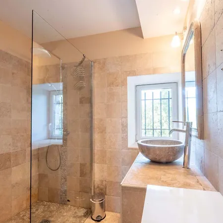 34lavit Villa