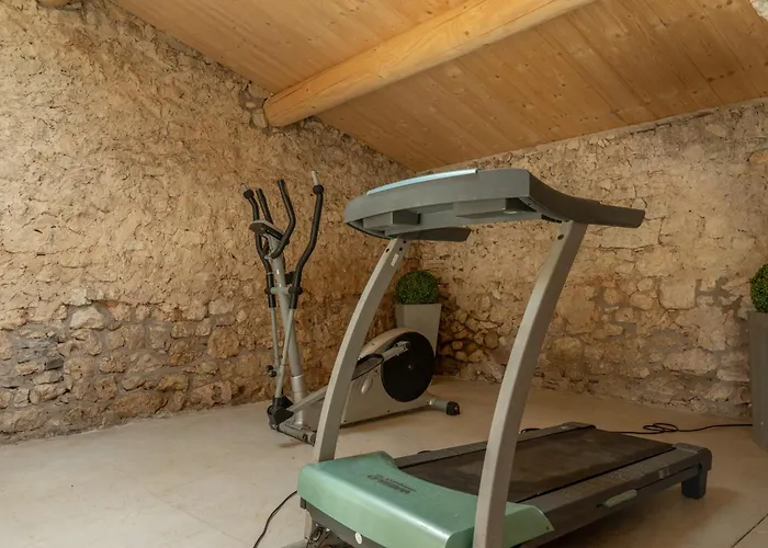 34lavit * Viols-en-Laval